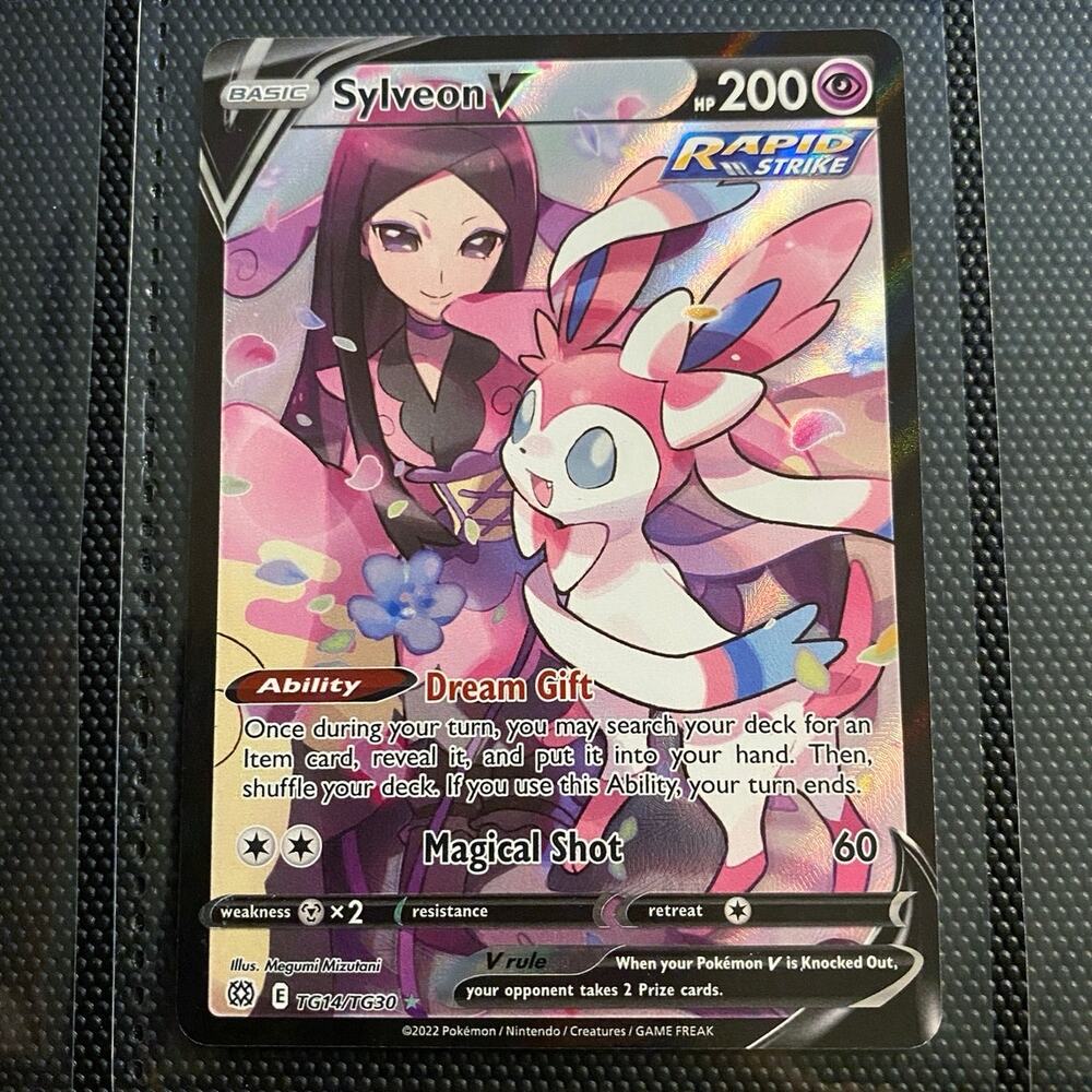 Pokemon Sylveon V Ultra-rare TG14/TG30 Brilliant Stars Holo Card